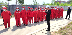 走进“企业”，触摸“就业”——滨州学院师生到万通石化集团参观学习